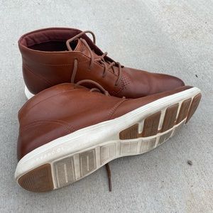 Cole Haan grand os dress shoes. Near new condition. Worn 90%indoors